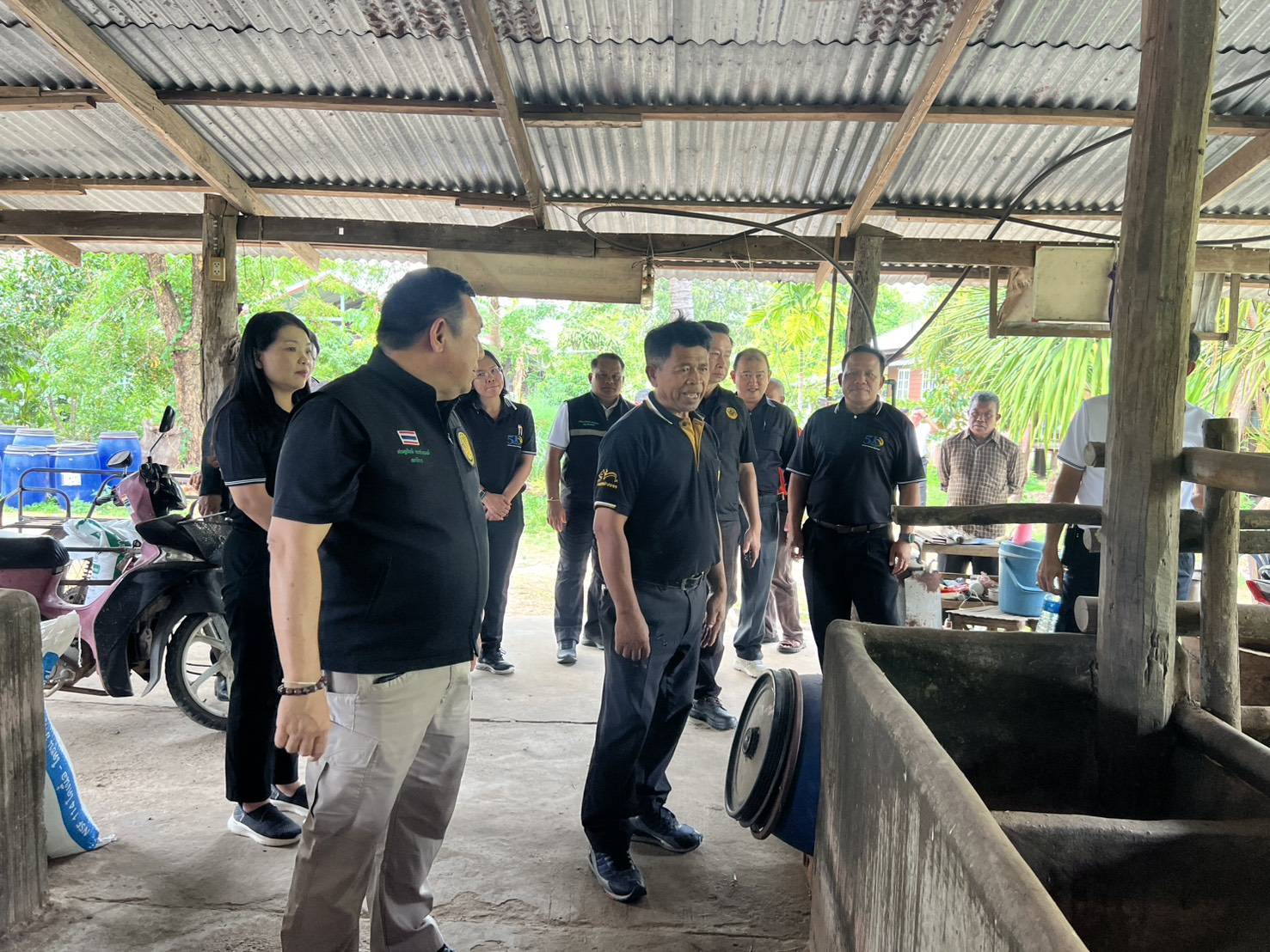 title - เลขาธิการ ส.ป.ก. ลงพื้นที่ตรวจเยี่ยมกลุ่มวิสาหกิจชุมชนโคขุนหนองแหน และศูนย์ต้นแบบเกษตรทฤษฎีใหม่ในเขตปฏิรูปที่ดิน จังหวัดยโสธร